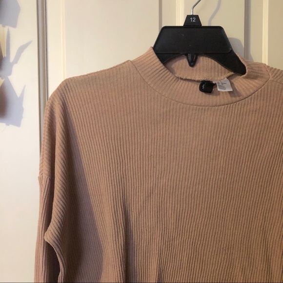 H&M Turtleneck Ribbed Long Sleeve Top - Picture 4 of 6
